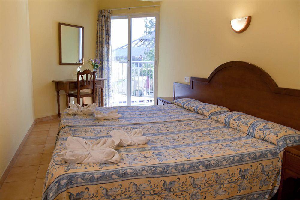 Hotel Vibra Marco Polo II - Adults Only Sant Antoni de Portmany Dış mekan fotoğraf