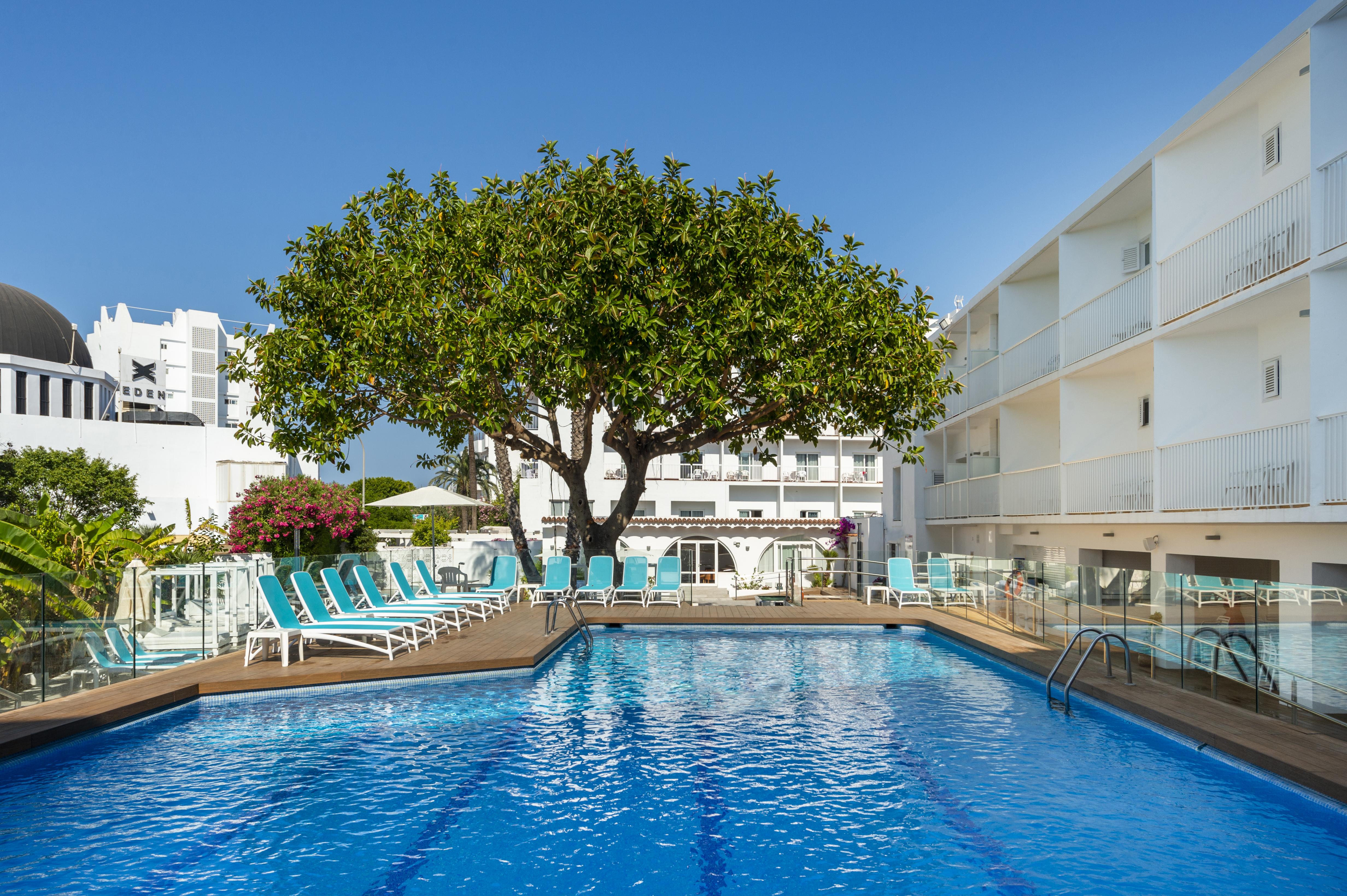 Hotel Vibra Marco Polo II - Adults Only Sant Antoni de Portmany Dış mekan fotoğraf
