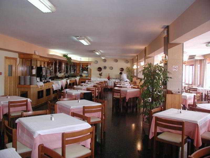 Hotel Vibra Marco Polo II - Adults Only Sant Antoni de Portmany Restoran fotoğraf